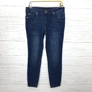 Tahari Women's Skinny Jeans Kelly Mid Rise Stretch size 8P length 26"